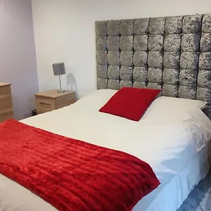Apartment Meridian Bay, Swansea